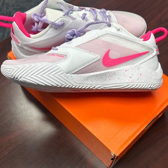 NEW Nike Women’s HyperAce 3 Volleyball/Basketball Shoes - Picture 2 of 6